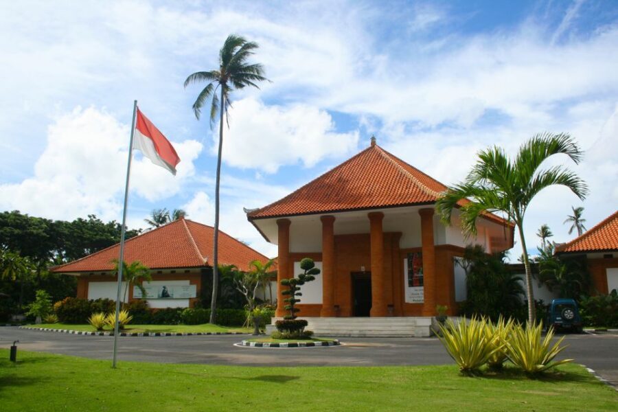 Nusa Dua: Museum Pasifika Admission Ticket with Audio Guide - Legendary Western Artists Exhibition: Gauguin and the Asia Connection