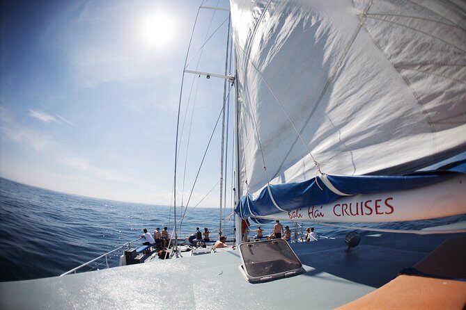 Nusa Lembongan: Island Discovery Cruise - Boarding the Aristocat: comfort, space, and a small group feel