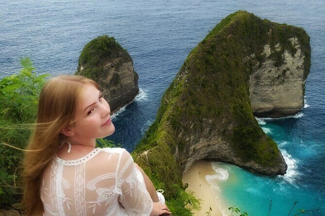 Nusa Penida Tours All Inclusive - Crystal Bay: swimming and semi snorkeling on the reef
