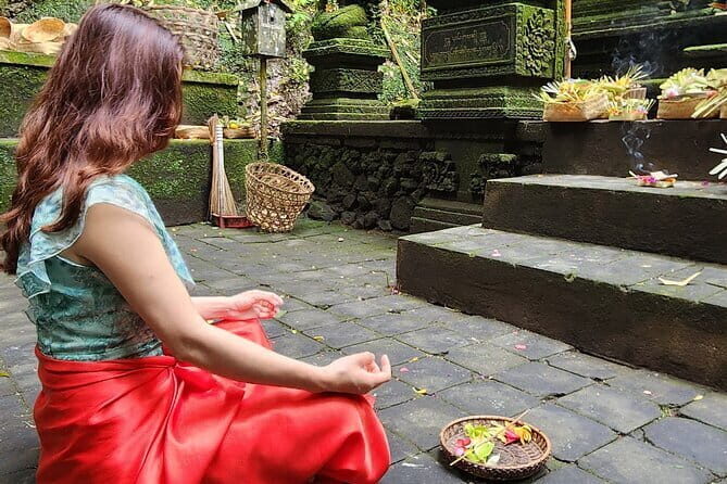 Private Balinese Purification in Holy Water at Temple with Local - The Tegalalang stop: using the rest of the morning for context