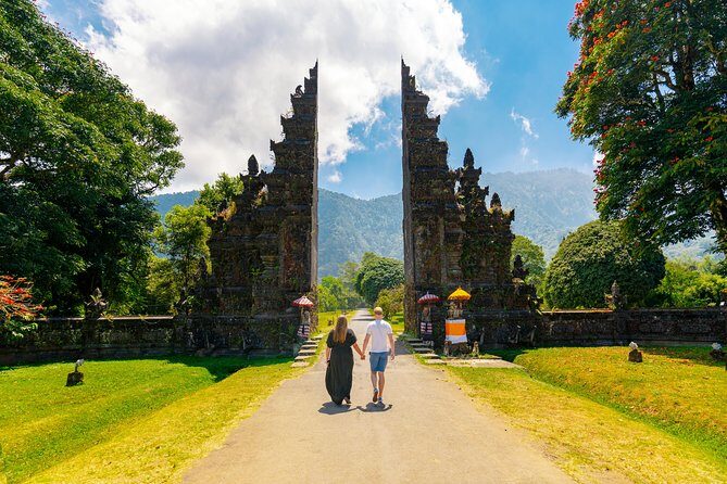 Private Full-Day West Bali Tour with Waterfall Visit - Handara Iconic Gate: the photo break with smoky-hill drama
