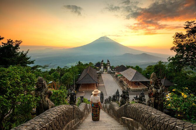 Private Tour: Heaven Gate Temple, Tirta Gangga and Blue Lagoon Snorkeling - Heaven Gate Temple (Lempuyang): the signature photo stop