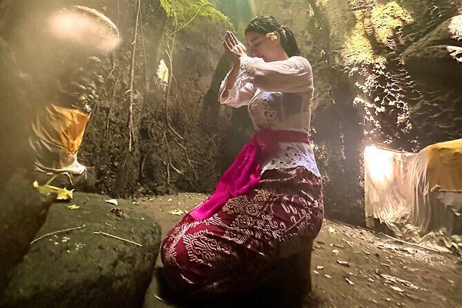 Purifications at Beji Griya Waterfalls - Price in plain terms: Is $50 worth it?