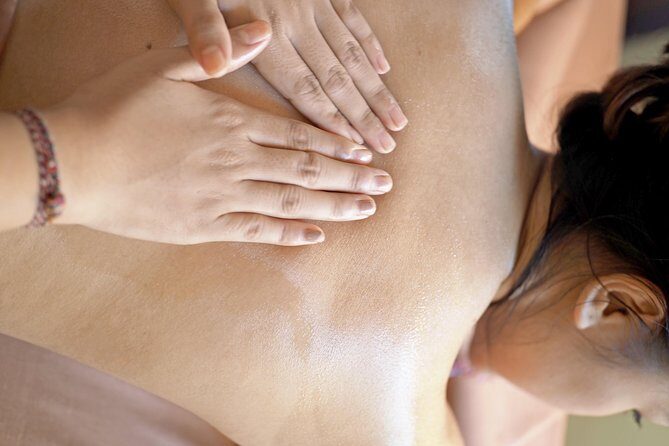 Royal Traditional Lulur Balinese Massage 2 hours Spa At Nusa Dua Bali - Flower bath and shower: the local-feeling extra