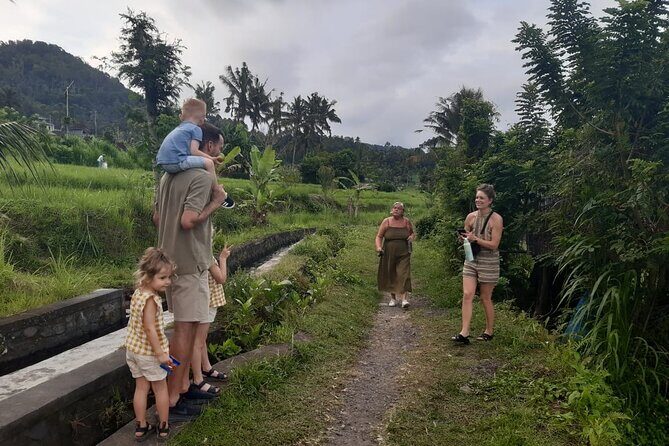 Sidemen Trekking Through Rice Terraces and Villages - Temples and Daily Farm Life: Small Stops That Make the Trek Click