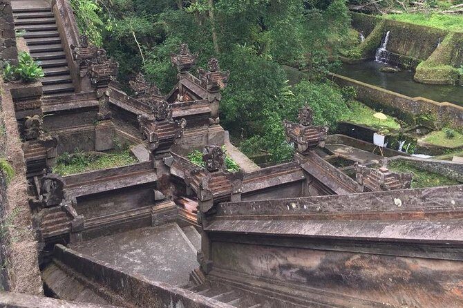 Soul Purification at Pura Mengening in Bali - Melukat at Pura Mengening: what you’re actually doing