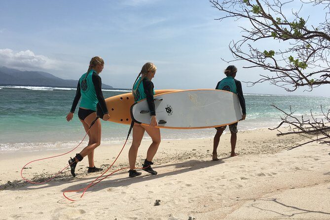 Surf Lesson Gili Trawangan - What’s included (and what you can leave for later)