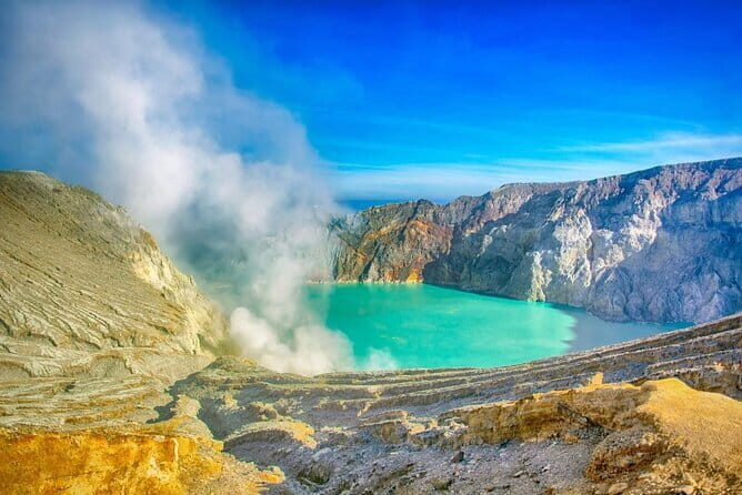 The Majestic Mount Ijen Sunrise Trekking From Bali - Why the Ijen Blue Fire Trek Starts After Midnight