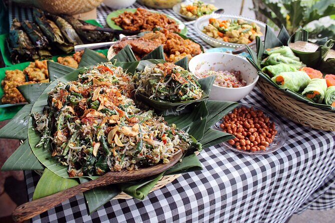 Traditional Balinese Home Dining Experience in Ubud with Putu - Key reasons this meal works so well