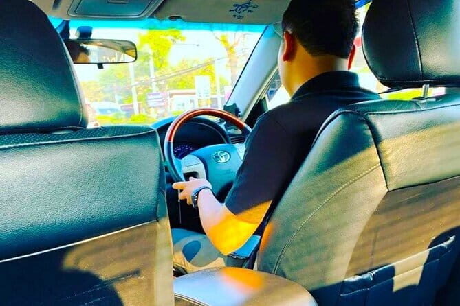 Try find your better than us! Airport transfer service in Denpasar HTL-APT(DPS) - Booking Value: $8.88 Per Group and What’s Included