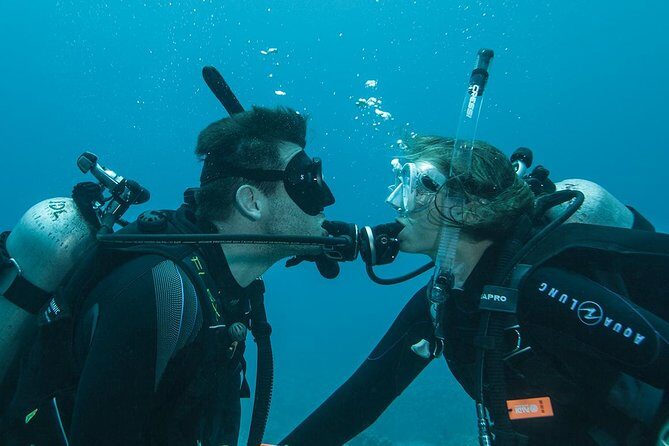 Tulamben Diving Tour Shipwreck USS Bali - The Balinese lunch break is part of the pacing