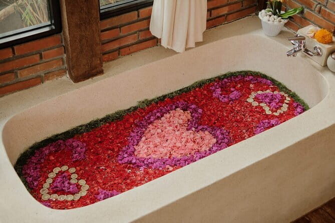 Ubud Balinese Massage Scrub And Flower Bath Experience - Flower Bath After the Scrub: A Decorated Bathtub Moment