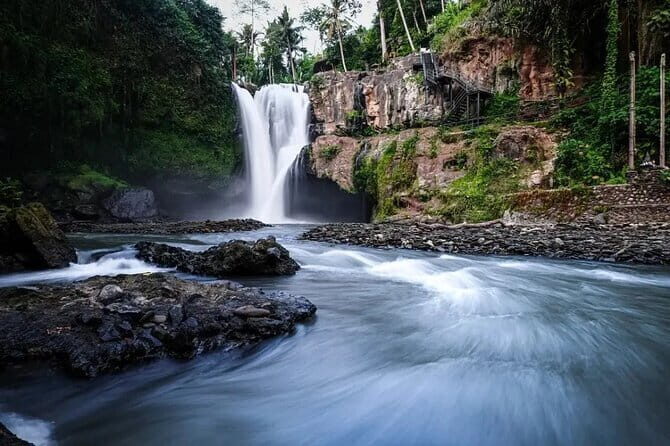Ubud Jungle Swing - Monkey Forest - Water Temple - Waterfall - The Ubud loop you’ll actually feel good about
