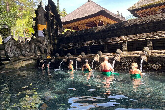 Ubud Private Nature and Temple Tour - Sacred Monkey Forest Sanctuary: The Sunglasses Rule and 1,000+ Macaques