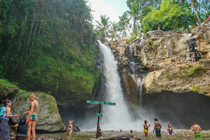 Ubud Private Tour: Monkey Forest - Tirta Empul Temple - Tirta Empul Temple: where purification happens in the holy spring