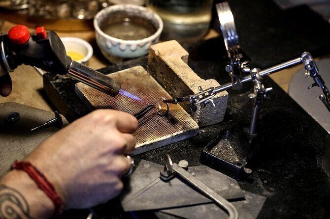 Ubud Silver Artistry Class: Create Unique Jewelry in Bali - Batuan Village and Pura Puseh: art and architecture in smaller doses