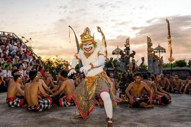 ️Uluwatu Temple Sunset & Kecak Fire Dance Tour - How the 1 pm start nails the sunset at Uluwatu