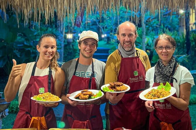 VIllage Firefly Night Tour - Ubud Bali - The organic farm walk: where Balinese cooking starts